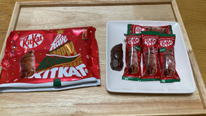 Adorable Santa-Shaped Treat! A Review of “KitKat Holiday Santa”