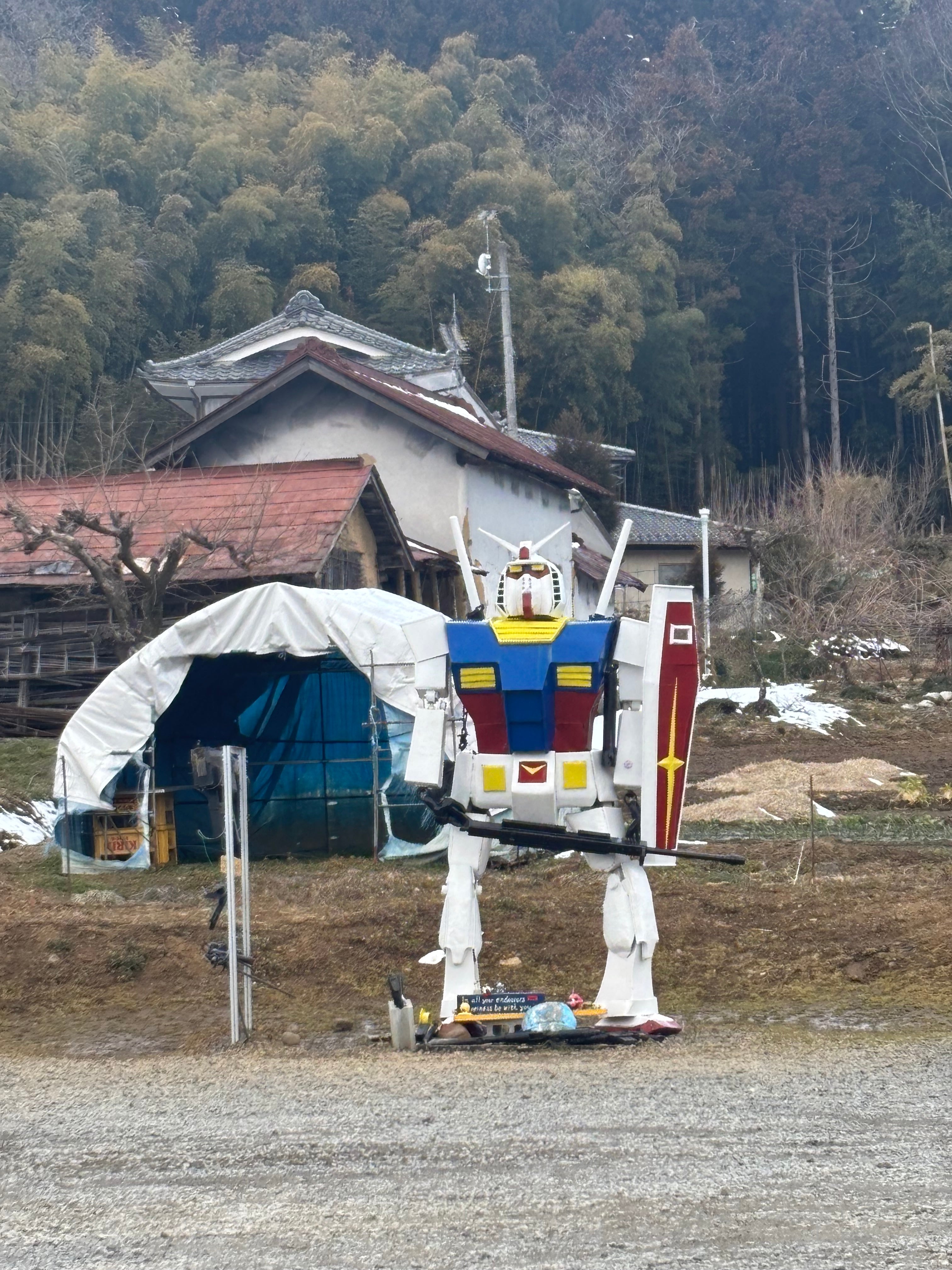 Gundam in the Countryside!? A Mysterious Mobile Suit Protecting the Fields!